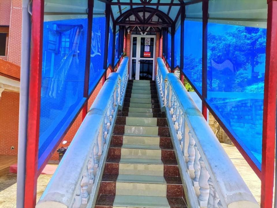 Mont Bleu Hotel Libreville Exterior photo